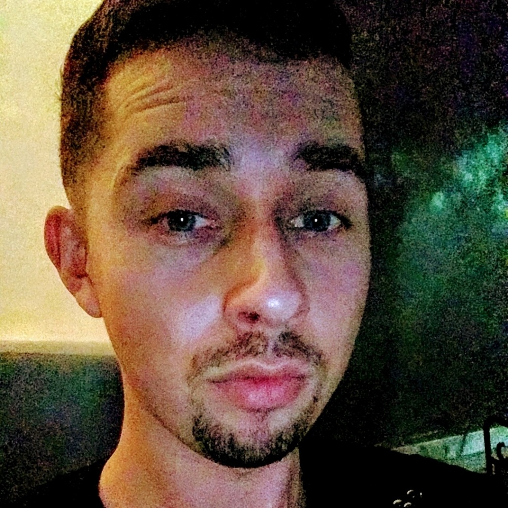 Meet your Posher, Alex